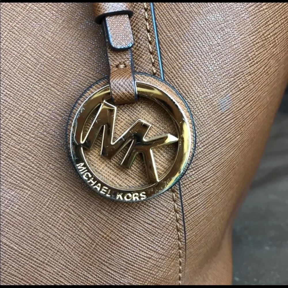 Michael Kors purse - Picture 4 of 7